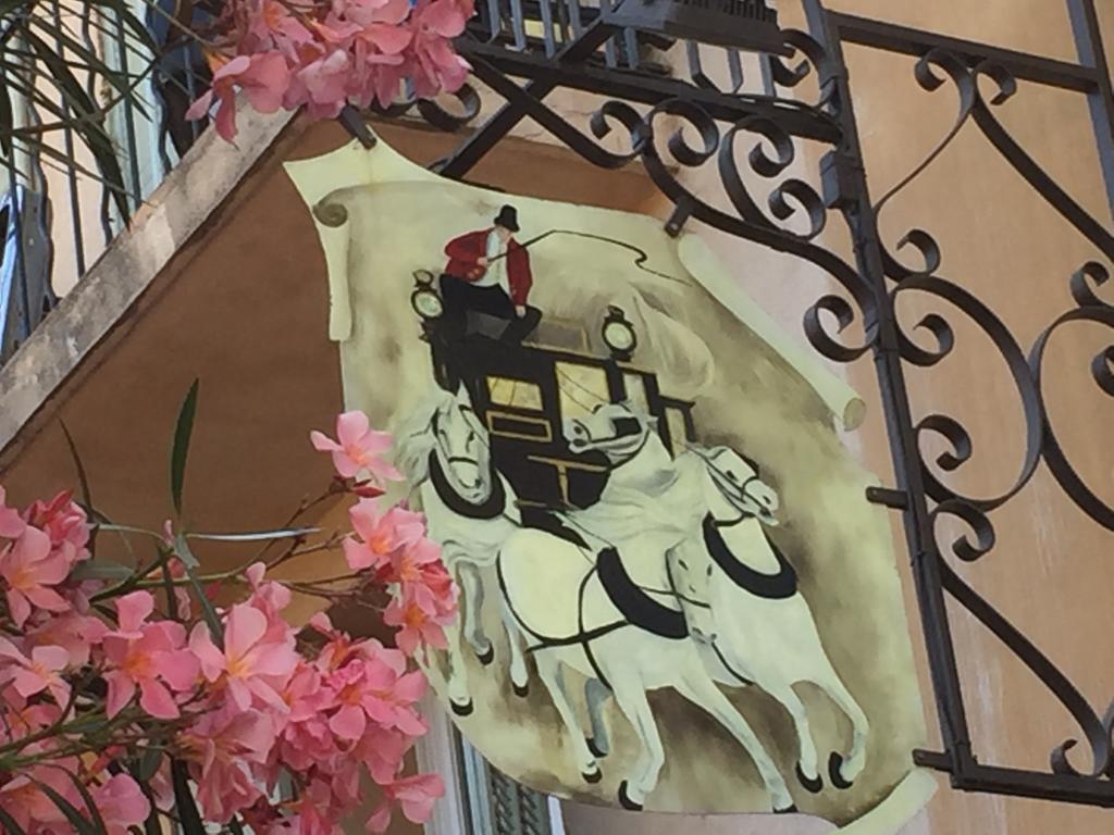Hotel Relais Du Postillon Антиб Екстериор снимка
