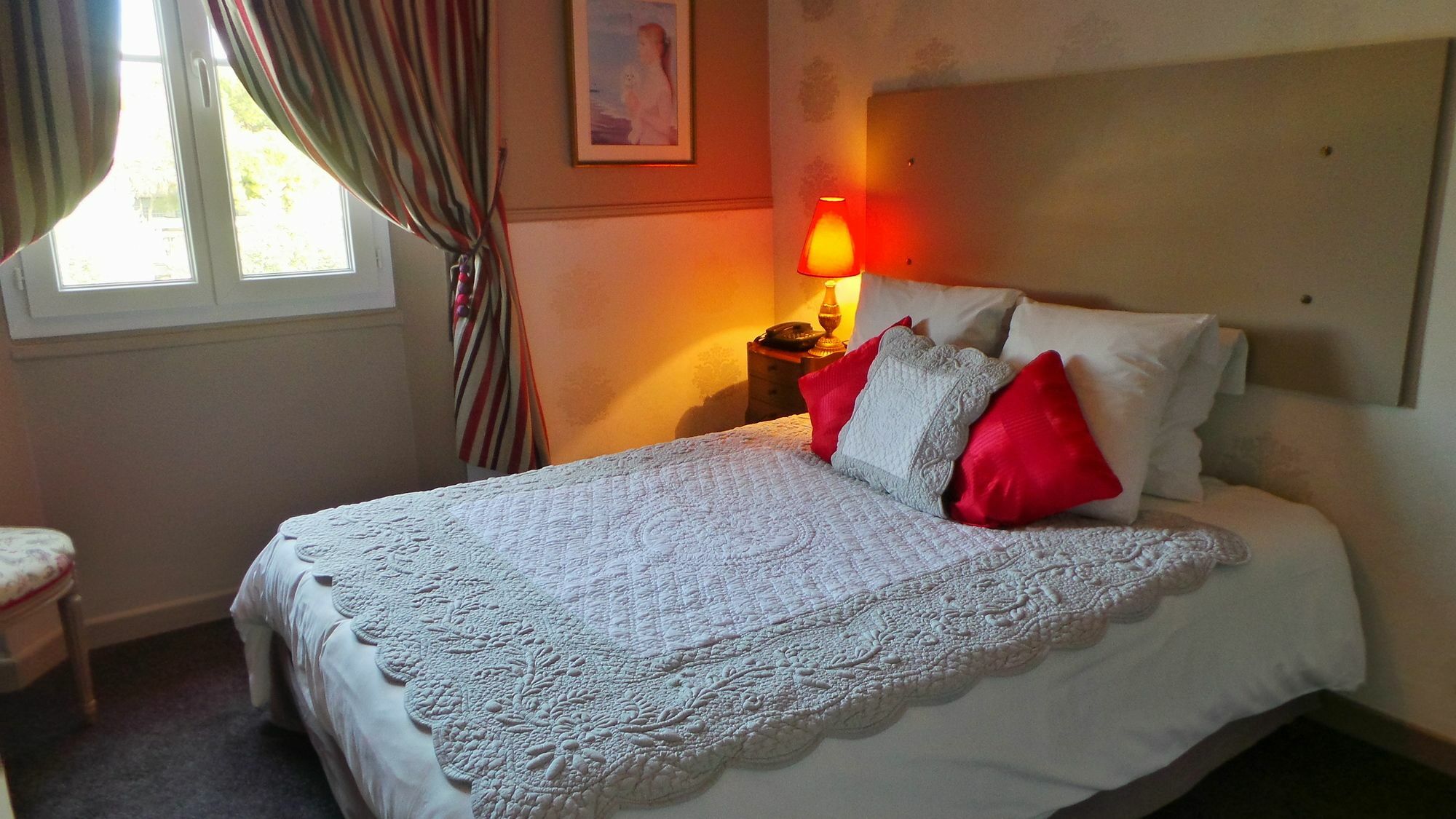 Hotel Relais Du Postillon Антиб Екстериор снимка